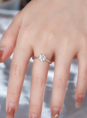 YUDANDUN莫桑戒指1克拉六爪单钻戒指直角爪镶简约日常通勤高级感