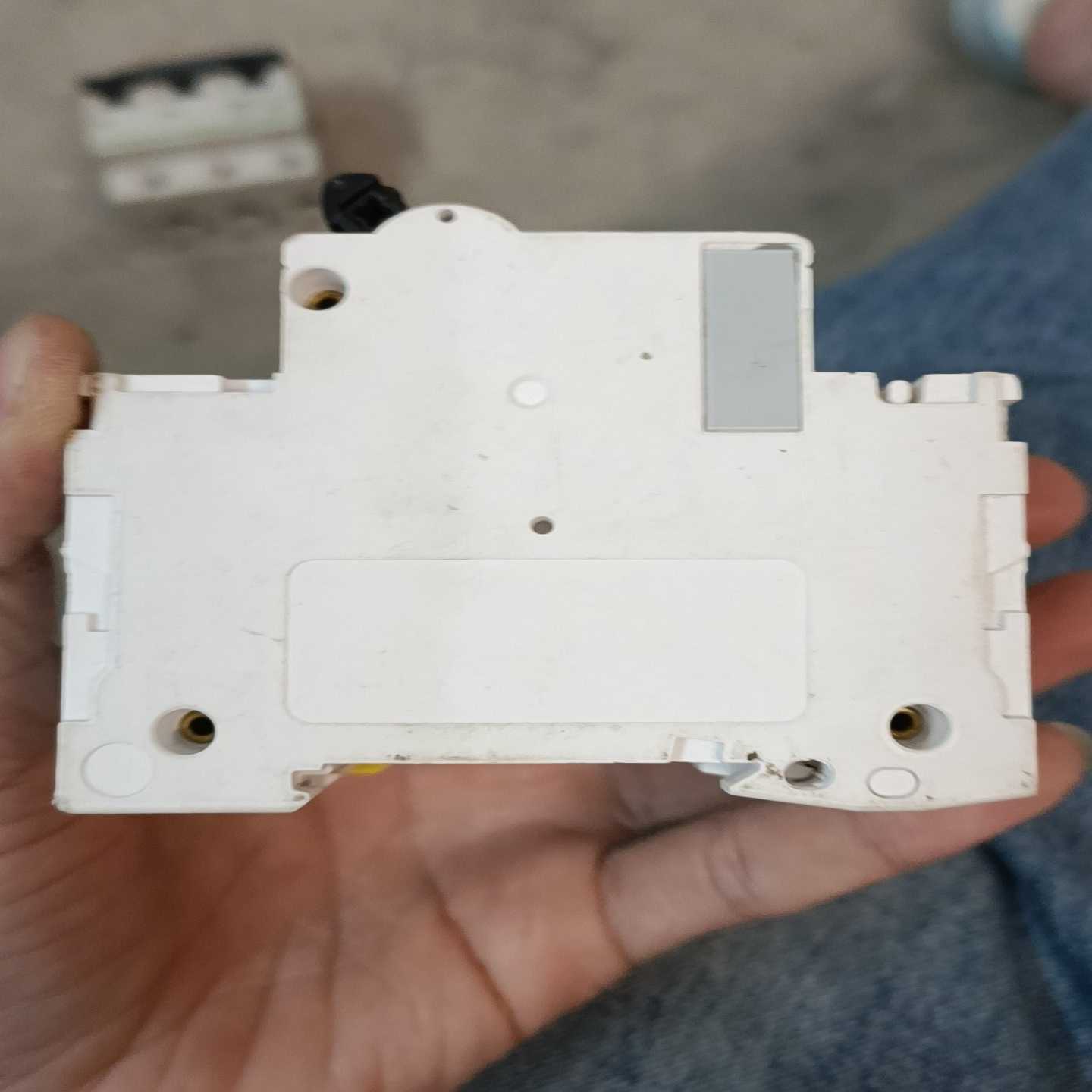 A9N19821Acti9C120HC80A询价 - 图2