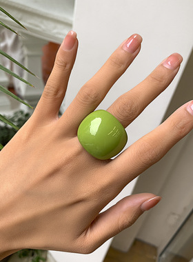 夸张时尚潮流糖果色亚克力素圈戒指 欧美跨境夸张几何指环手饰女