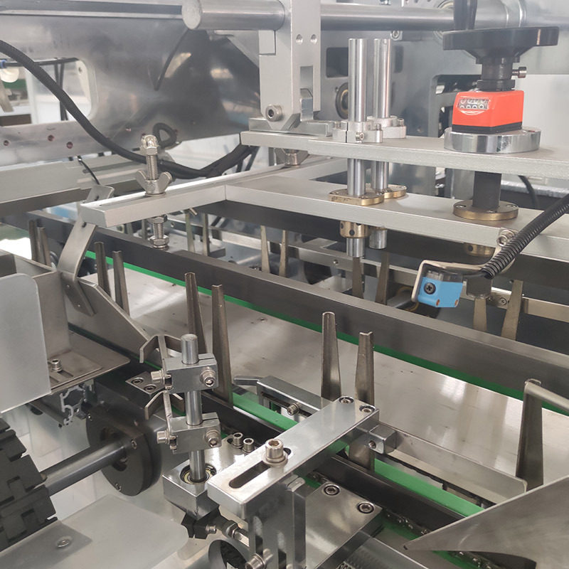 Diaper cartoning machine, diapers, tissues, wet wipes, saliva wipes, children's products automatic packaging and sealing machinery and equipment