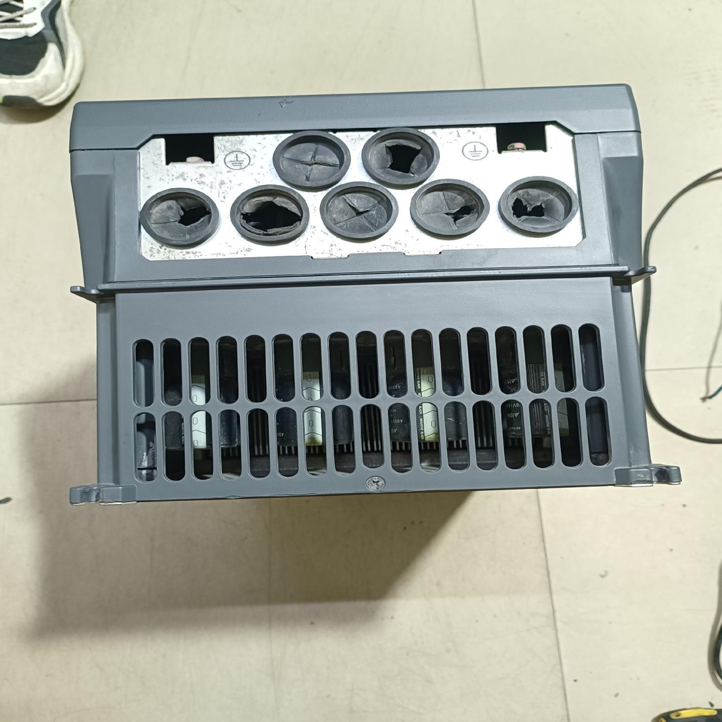 (询价)英威腾变频器22KW，GD300-01-022G-4，拆 - 图2