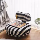 Диван, крутящиеся детское кресло, татами