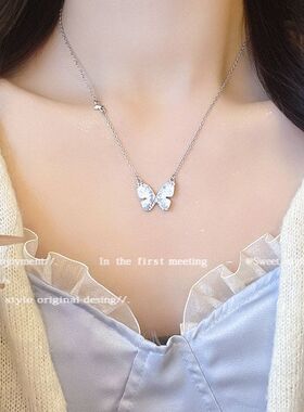 水晶渐变辣妹镶钻女甜酷简约项链高级感饰品批发配蝴蝶锁骨蓝色链