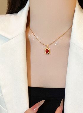链配秋冬吊坠复古百搭新年红色饰品链颈锁骨女精致几何形简约项链