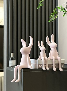 小众创意坐姿长耳兔摆件高级感轻奢客厅电视柜酒柜玄关家居装饰品