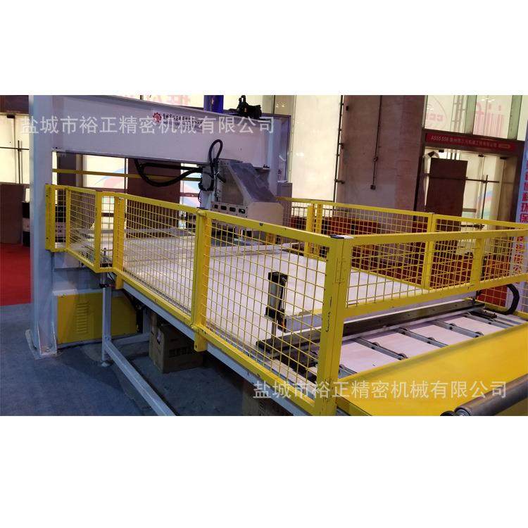 全自动面膜移动头裁断机眼镜布面膜裁断机全自动移动头裁断机,淘宝优惠券,粉丝福利购,淘宝优惠卷