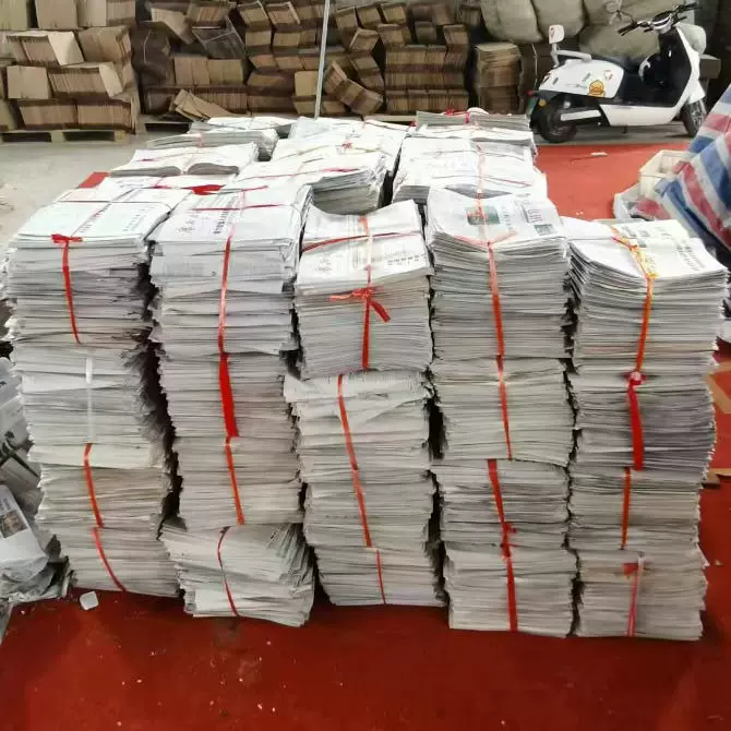 Новые старые газеты, крупные газеты, чистые просроченные обрезки, списанные газеты, газеты для чистки стекол, баллонные газеты, упаковочная бумага