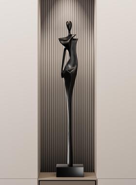 轻奢玄关柜摆件竖高客厅电视柜装饰品意式极简人物雕塑高级艺术感
