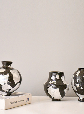 现代诧寂黑银跳刀小陶瓷花瓶新中式样板间软装家居小花插摆件