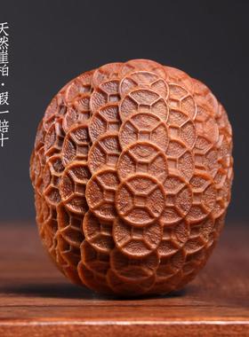 天然崖柏木实木雕刻满雕铜钱金钱富甲文玩家居装饰品摆件手把件