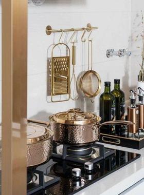 CRC LIVING现代样板房间厨房饰品橱柜砧板不锈钢锅具煎锅汤锅组合