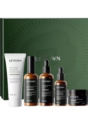 样板房、衣柜、衣帽间、护肤品套装、浴室梳妆台、化妆品、摄影道