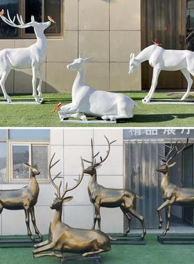 不锈钢小鹿雕塑户外小区景观动物镜面梅花鹿成品装饰大型落地摆件
