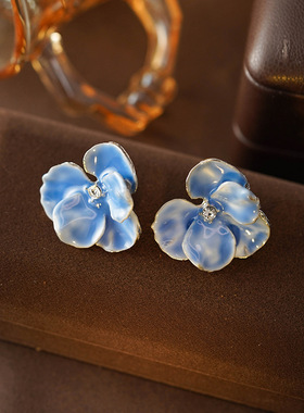 新款油画蓝色花朵耳环2026爆款小清新甜美耳钉小众森系独特耳饰女