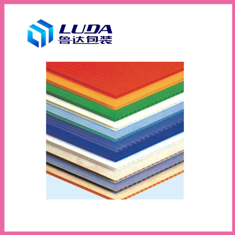 温室大棚用PC中空阳光板中空板刀卡生产厂家 万通板 - 图1