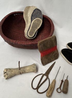 民俗老物件老式针线簸箩针线筐剪刀千层底布鞋复古农村装饰摆件