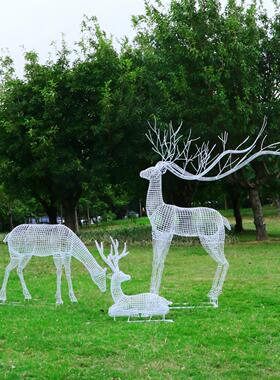 不锈钢镂空梅花鹿雕塑发光铁艺鹿户外园林售楼处草坪景观装饰摆件