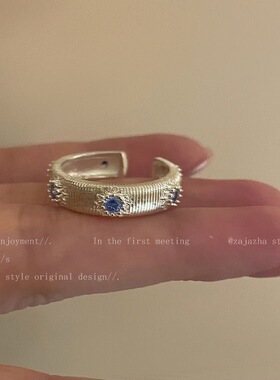 海蓝色十字架拉丝镶嵌石戒指女款小众设计食指戒轻奢高级感指环