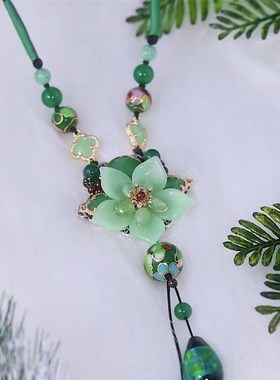 绿色项链莲花造型毛衣链2024年新款潮复古民族风高级感挂件配饰长