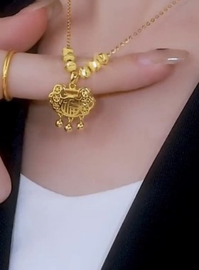 小众设计感金色福字长命锁项链女网红时尚气质P个性锁骨链颈链配