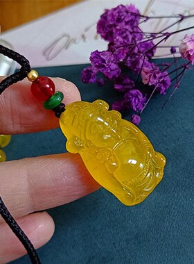 天然黄玉髓小财神吊坠鸡油黄财神手机链男女情侣招财小玉佩挂饰品