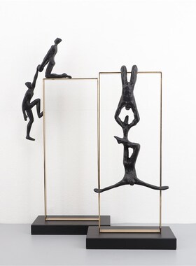 现代轻奢创意金属运动人物摆件客厅办公室书柜样板间艺术软装饰品