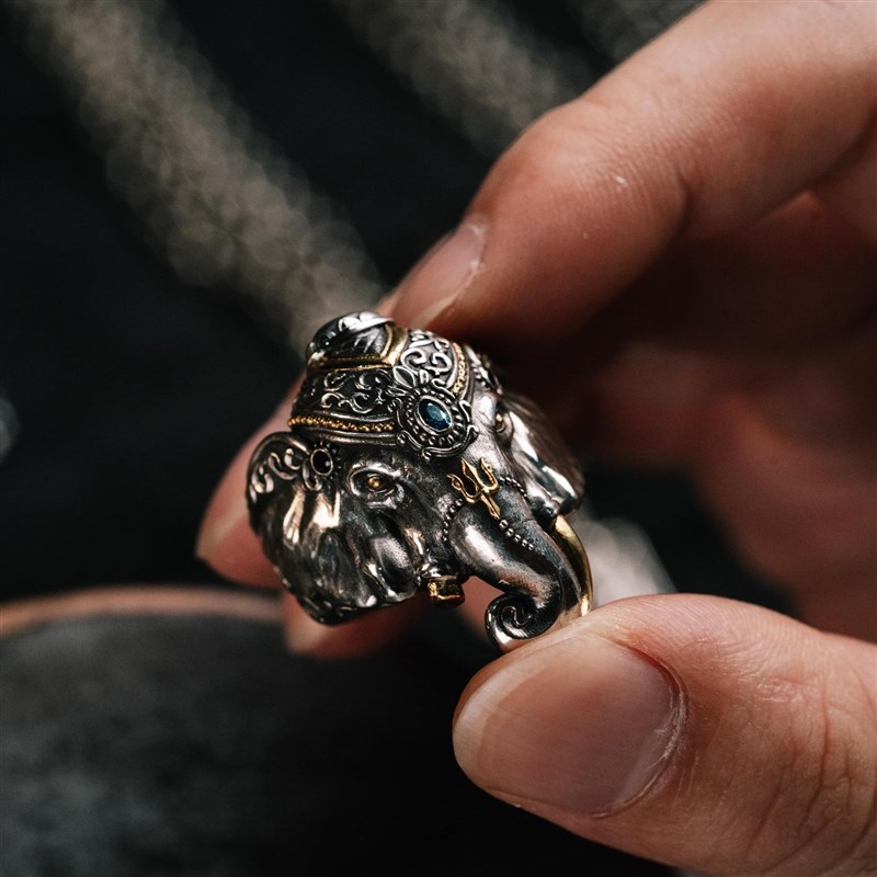 Broken Tusk Ganesha Ring, Handmade Gold-wrapped Craftsmanship, Niche Silver Jewelry Ring, Retro Personality, Heavy Industry, Men's National Trend, National Style