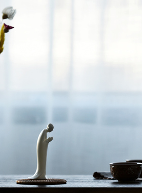 简约白瓷虔诚跪拜无相小僧家居摆件中式禅意创意人物装饰品小配件