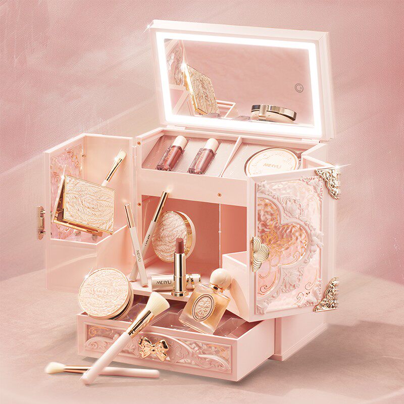 【520限定】每遇蝶恋花彩妆套装化妆品美妆礼盒情人节礼物送女朋,淘宝优惠券,粉丝福利购,淘宝优惠卷