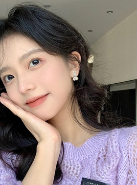 小众设计高级感白色可爱兔子耳钉