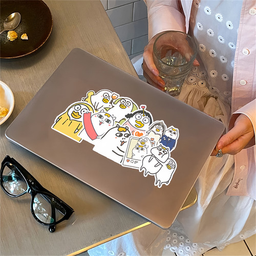 50张可爱创意表情包小刘鸭贴纸DIY旅行箱储物箱手机壳笔记本平板电脑桌面墙面门窗书架保温杯水杯不干胶贴画 - 图1