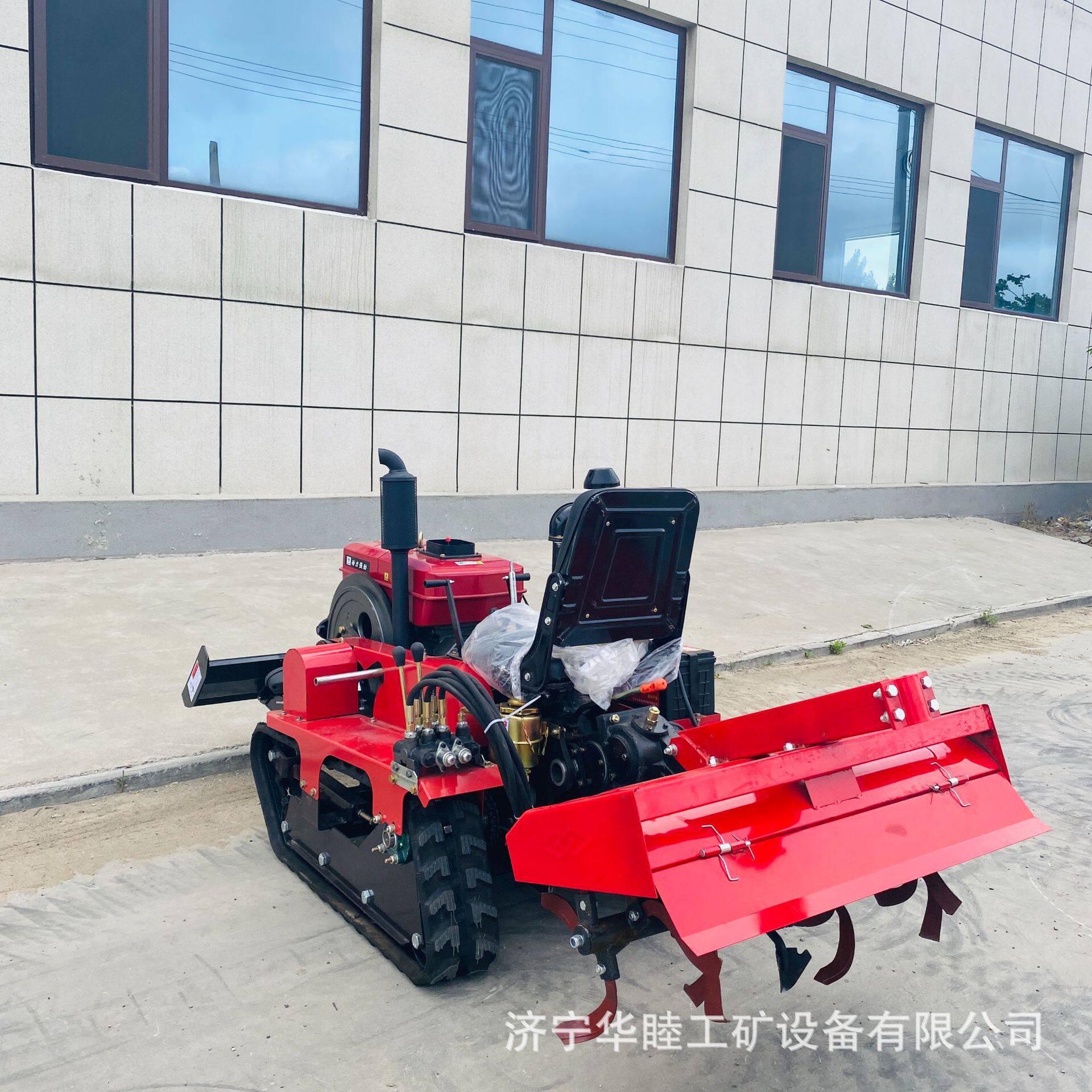 Small dual-purpose crawler-type multi-functional riding micro-tiller, rotary tillage and trenching for agricultural use, both for water and drought purposes