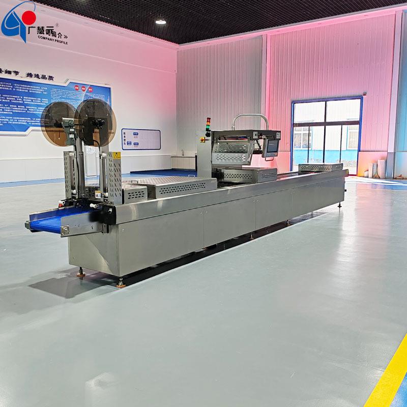 Beef jerky stretch film vacuum packaging machine 520 stretch vacuum machine Pork jerky fully automatic packaging machine