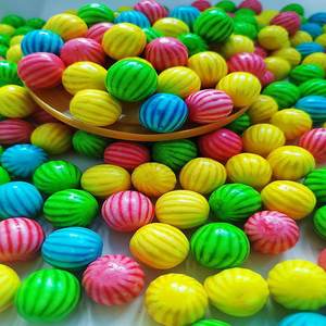 老款西瓜泡泡糖8090怀旧零食散装口香糖吹泡泡校园非爆浆彩虹糖球