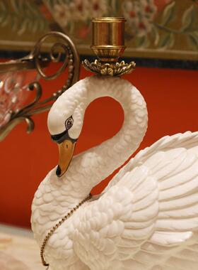 茱莉安奢华法式手绘白色陶瓷逼真天鹅烛台一对别墅玄关装饰摆件