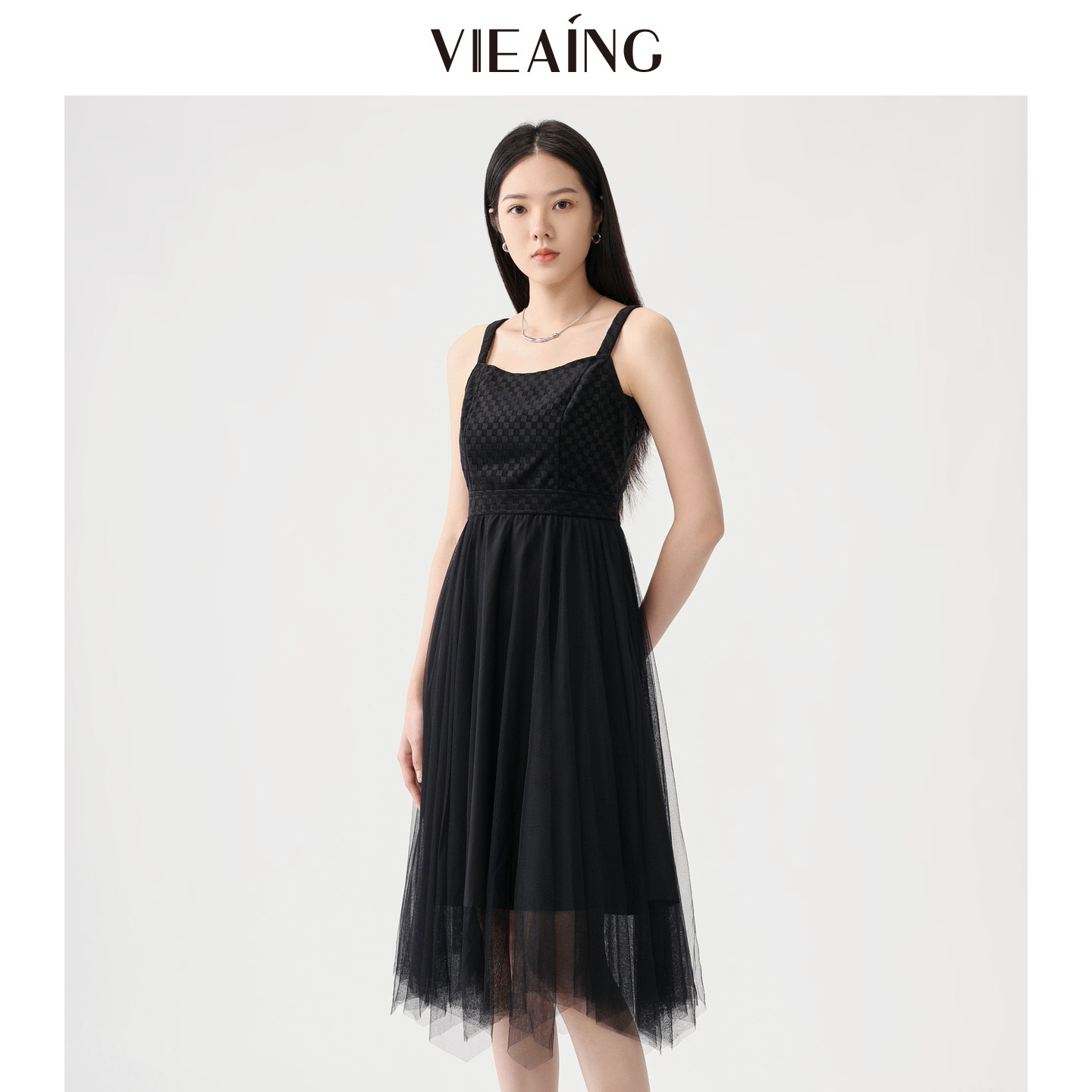 VIEA.ING薇迎黑色套装女2025冬季新款格子外套吊带连衣裙两件套,淘宝优惠券,粉丝福利购,淘宝优惠卷