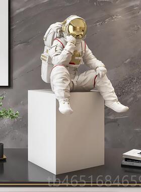 高档北欧宇航员摆件创客厅电视太空居人意家居饰品办公室乔迁新礼