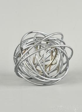 高档现代简约奢铜色装意饰球公摆件欧式创华书房办室抽象线条金属