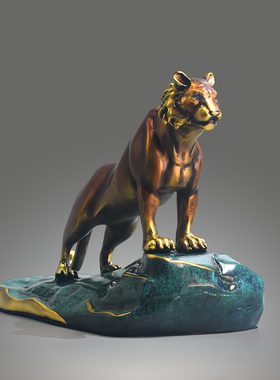 纯铜老虎摆件中式上山虎生肖虎