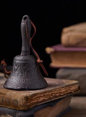 ins风复古做旧铸铁铁器手摇铁铃铛家居摆件摄影拍照道具背景