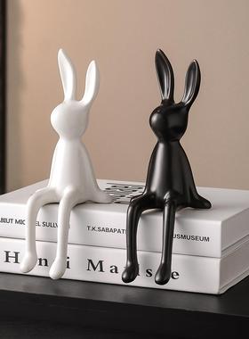 酒柜电视柜台面摆件轻奢高档治愈摆设客厅陶瓷坐姿兔装饰品高级感