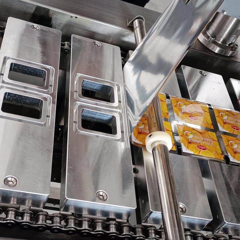 自动橘子汁杯装灌装封口机 果汁饮料灌装封杯机 卷膜塑杯封口机,淘宝优惠券,粉丝福利购,淘宝优惠卷