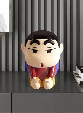 蜡笔小新背包收纳摆件办公室工位笔筒装饰客厅桌面遥控器乔迁礼物