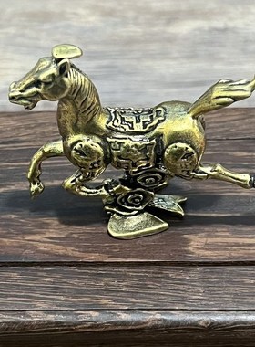 马踏飞燕黄铜摆件马上飞燕居家茶宠装饰创意铜摆物件桌面工艺品