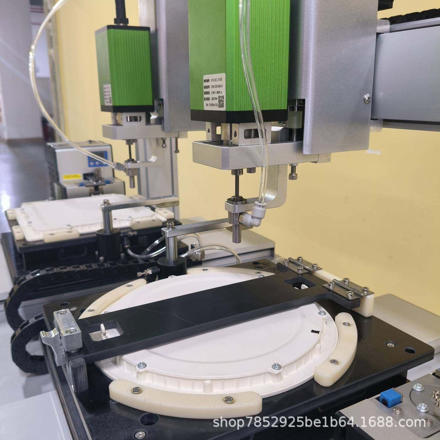 博贝桌面自动螺丝机生产厂家左右双头精准锁附灯板现机可免费式样,淘宝优惠券,粉丝福利购,淘宝优惠卷