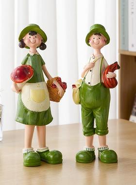 创意情侣摆件卡通可爱家居客厅桌面电视柜卧室装饰送闺蜜生日礼物