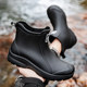 Bottes de pluie pour hommes, bottes de pluie courtes antidérapantes et imperméables, chaussures d'eau chaude en velours, chaussures en caoutchouc épaisses résistantes à l'usure pour la pêche en plein air et la mer