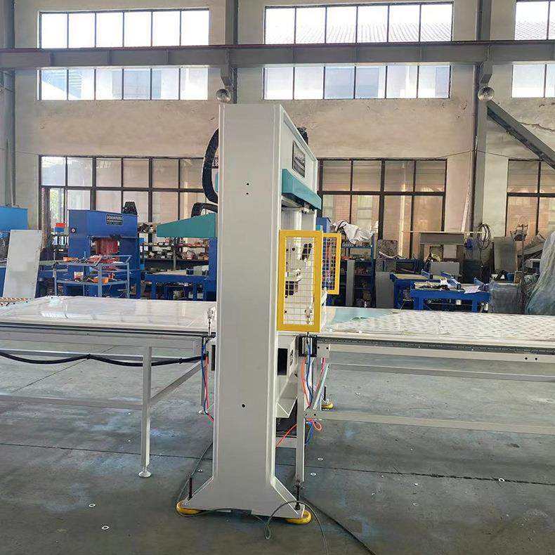 厂家供货全自动面膜裁切成型一体机自动排版龙门移动头裁断机,淘宝优惠券,粉丝福利购,淘宝优惠卷