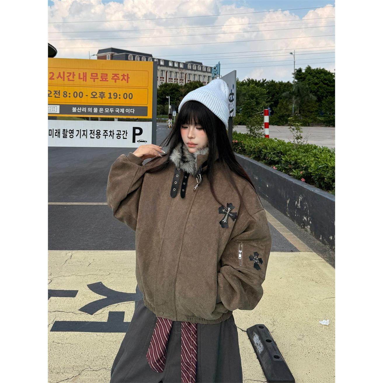 x不是好人 覆古美拉德麂皮绒外套男女冬季宽松十字架贴皮刺绣棉服,淘宝优惠券,粉丝福利购,淘宝优惠卷