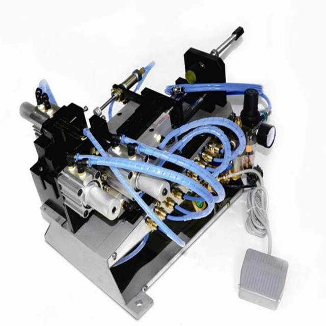 Cable pneumatic peeling machine sheathing wire multi-core wire inner and outer integrated peeling machine length can be adjusted